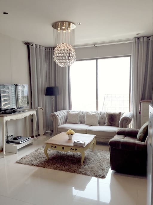 Luxury Living Room with Big Set of Sofa