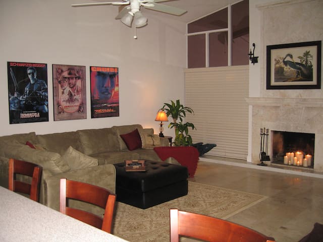 Waterfront Property with Yacht gallery image 4