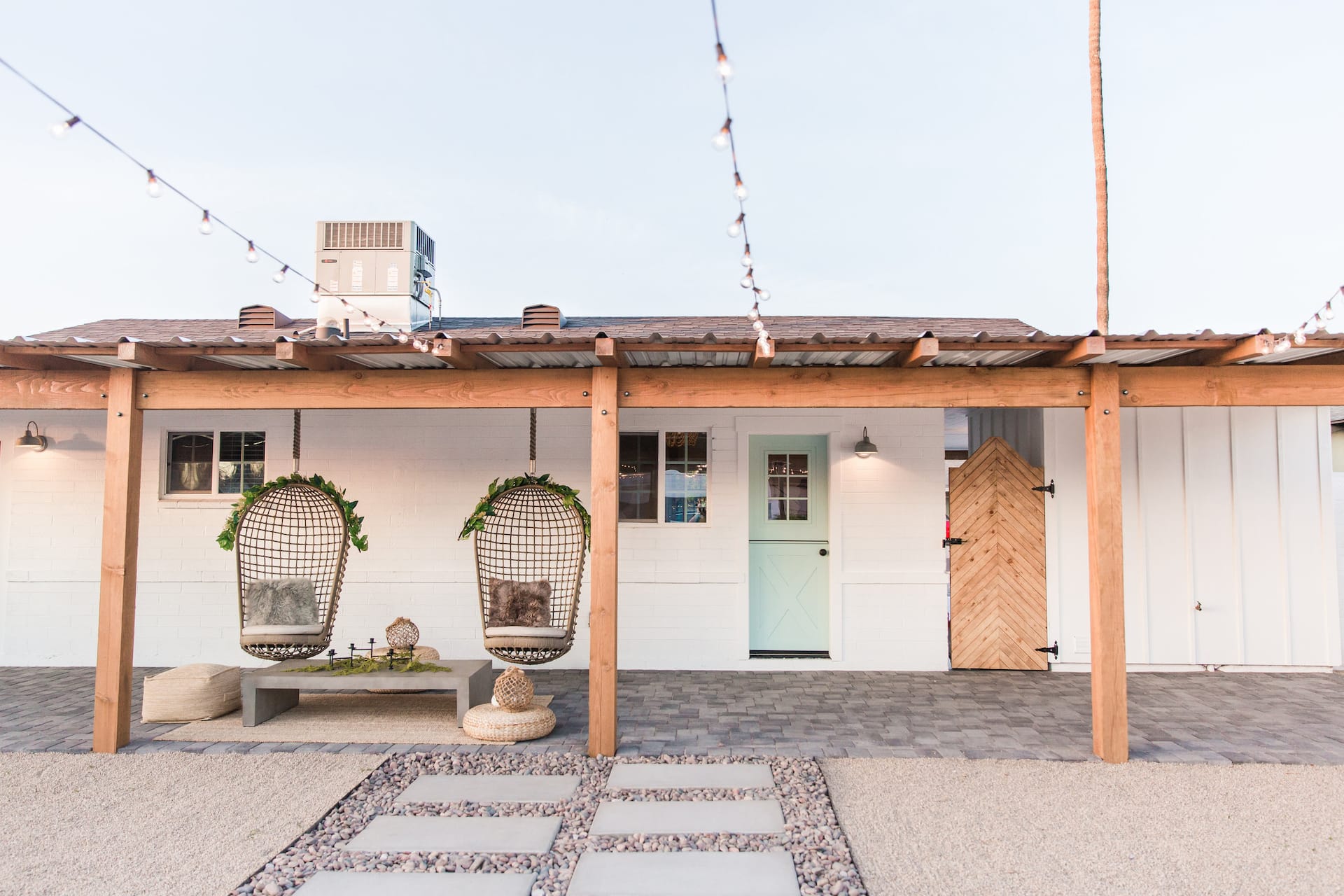 South Scottsdale trendy home w/amazing backyard