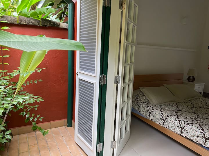 საძინებელი 1