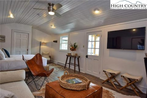 Top Airbnb: Experience downtown Boone like you live here in Boone