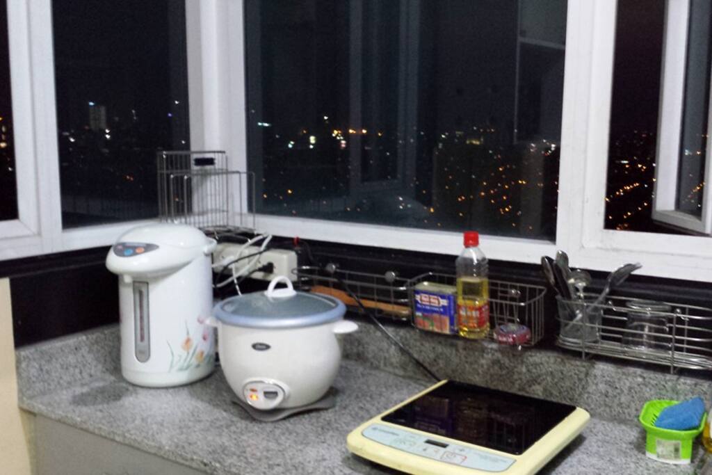 Kitchen w/ Rice cooker