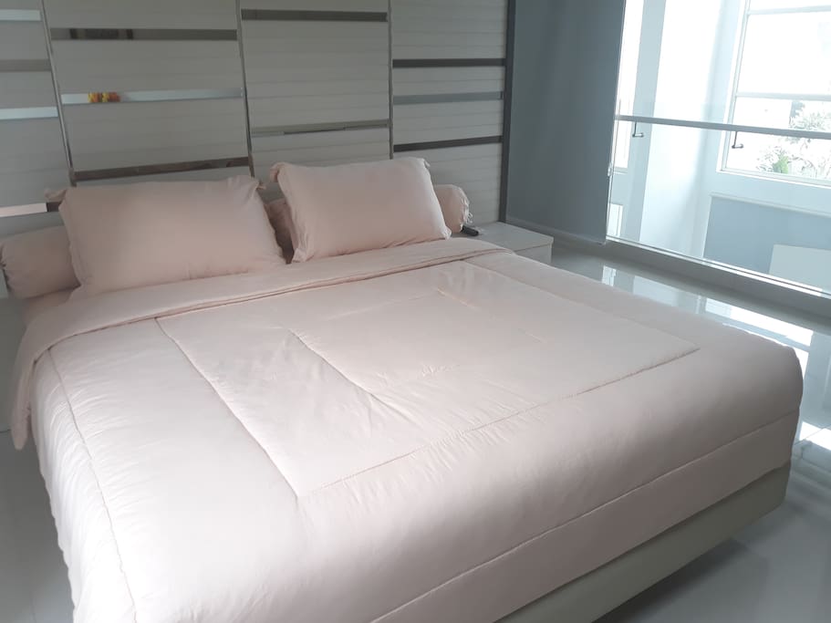 Master bed room