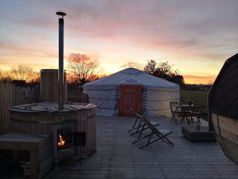 yourte, wellness, insolite, charme et confort