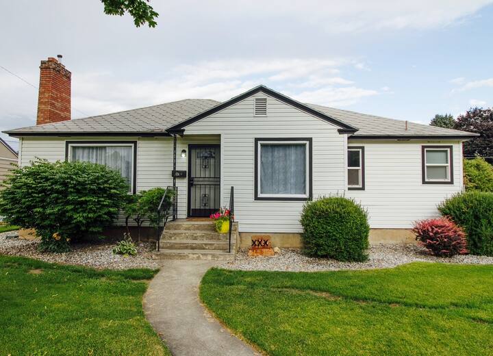 Spacious Remodeled Northside getaway! Houses for Rent in Spokane