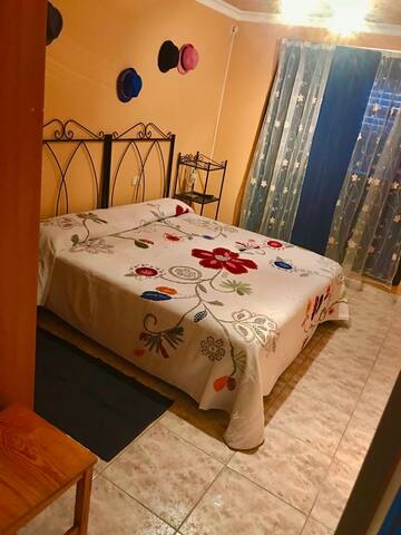 Room with bathroom, near airport and beach