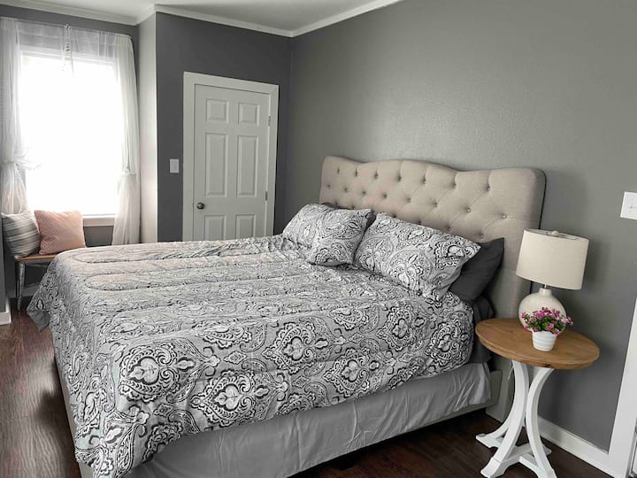 Bračni krevet (širine 180-220 cm