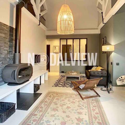 Townhouse with garden and courtyard
