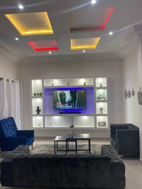 Sumptuous 3 room apartment in: KMS