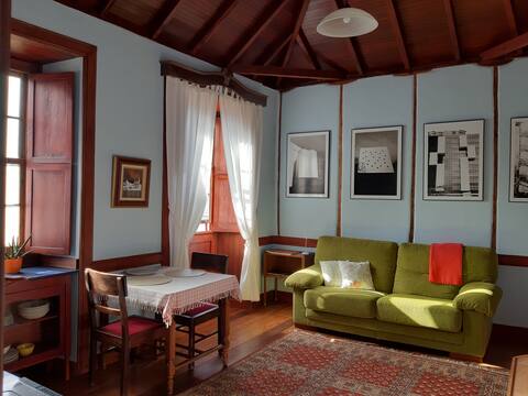 The 55-JERÓNMO RED HOUSE. Rest space