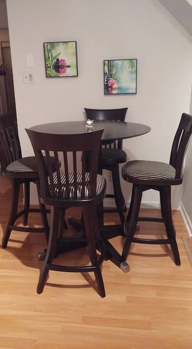 Table haute pour vos repas