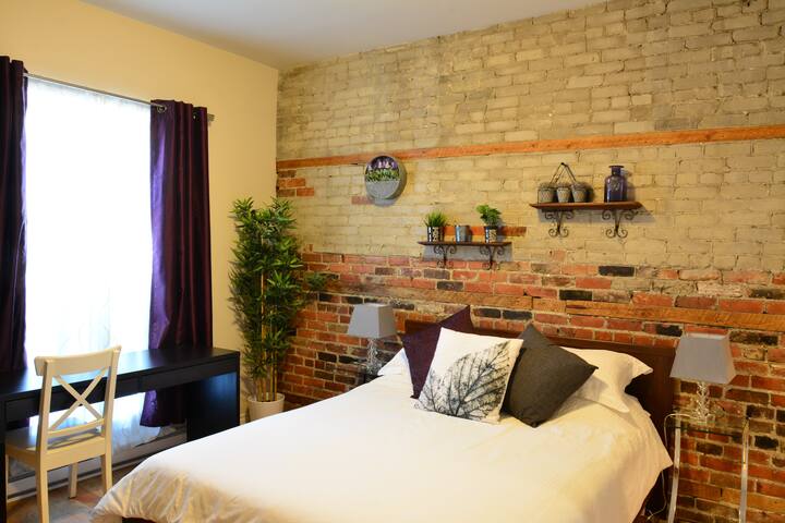 Ground Floor – 4 BR/4 BA – Deck – Possible Parking gallery image 2