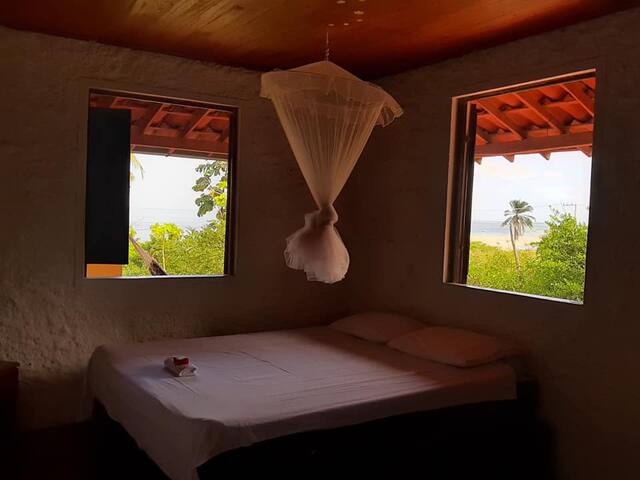 Suíte na Praia de Cabuçu com Vista para o Mar