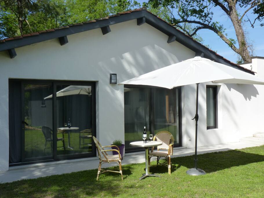 Le gîte et sa terrasse privative