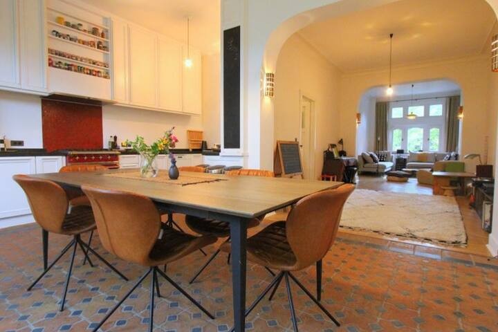 Maison de charme, lumineuse et confortable gallery image 4