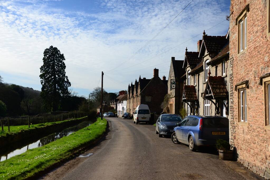 Riverside looking west