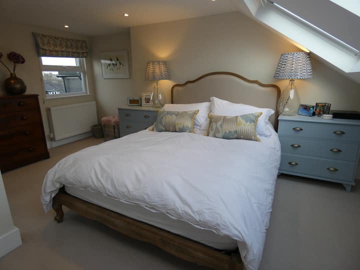 特大双人床主卧