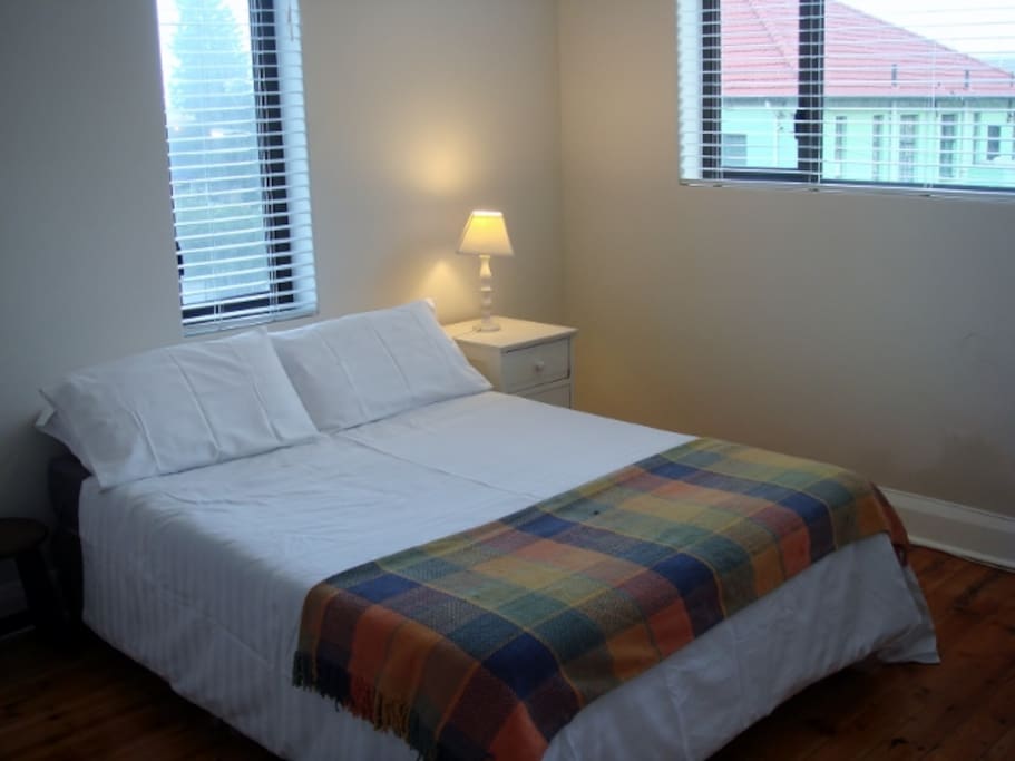 Double bedroom with en-suite bathroom