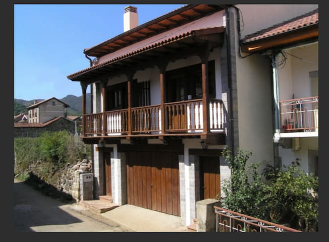 Casa Rural Bermeja.Ruta del Cares.Picos de Europa