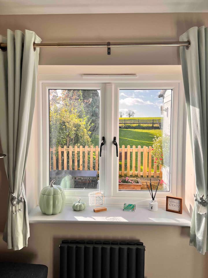 Cosy4two. Bijou Self-contained Cotswold Annexe - Stow-on-the-Wold