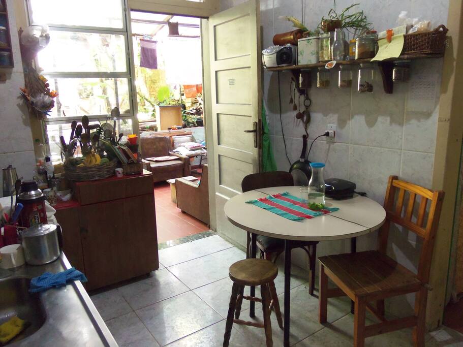 Cozinha onde preparamos nossas refeições.