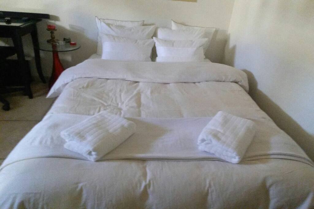 Luxurious double bed