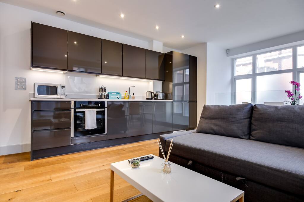 Make a delicious meal in the equipped kitchen