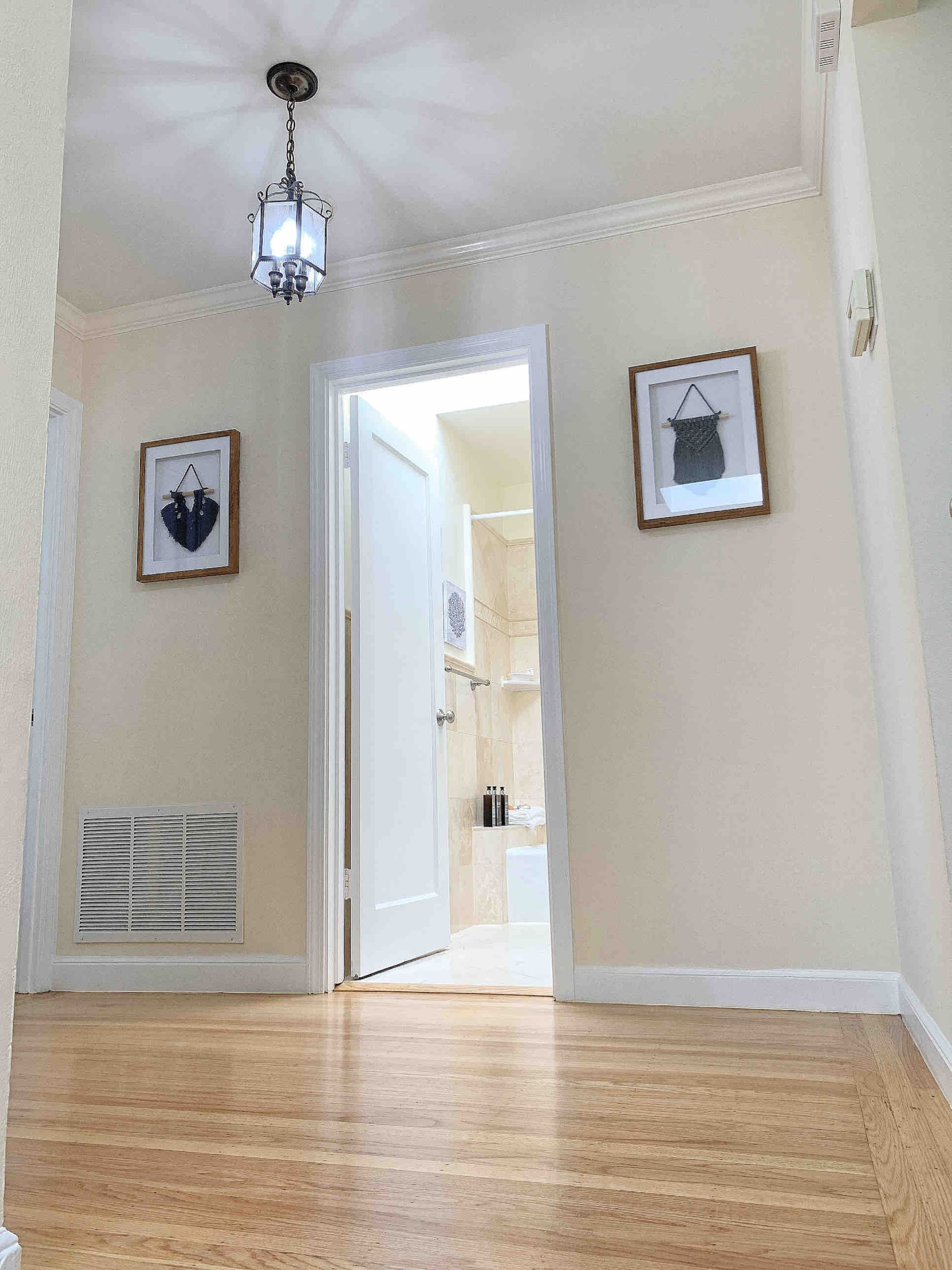 Home in San Francisco · ★4.96 · 3 bedrooms · 4 beds · 1.5 baths - Image 39