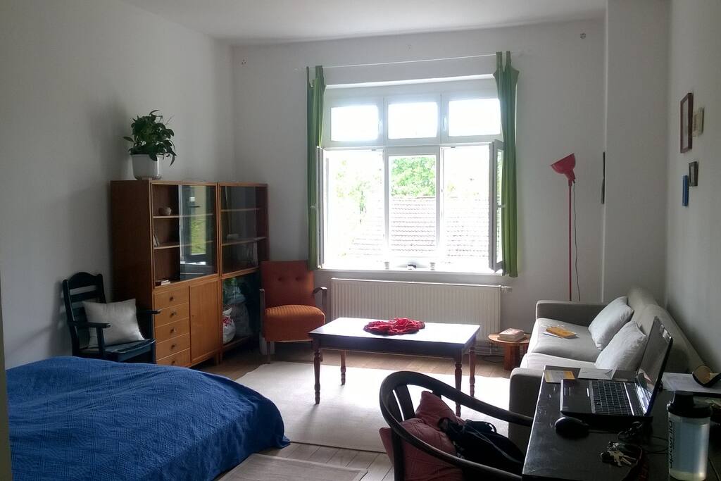 Room b