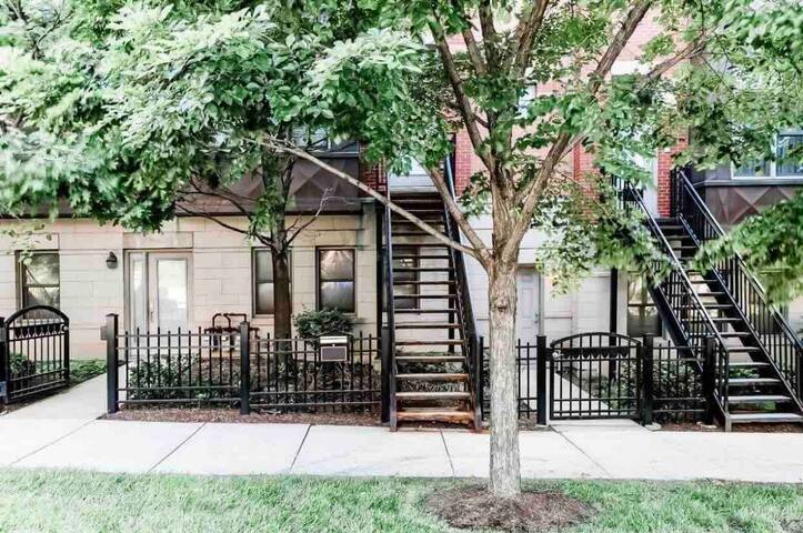 Skyline x Treetop roof deck, attached garage gallery image 3