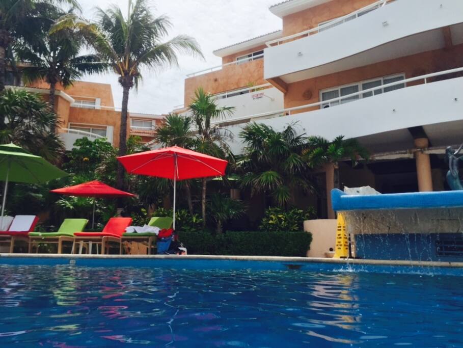 Garden dining right off the pool. If you want to venture out to 5th Ave. its ashort walk down the beach or through the gated community for great viewing of eclectic homes and beautiful gardens. Or grab a bike for a little more exercise.