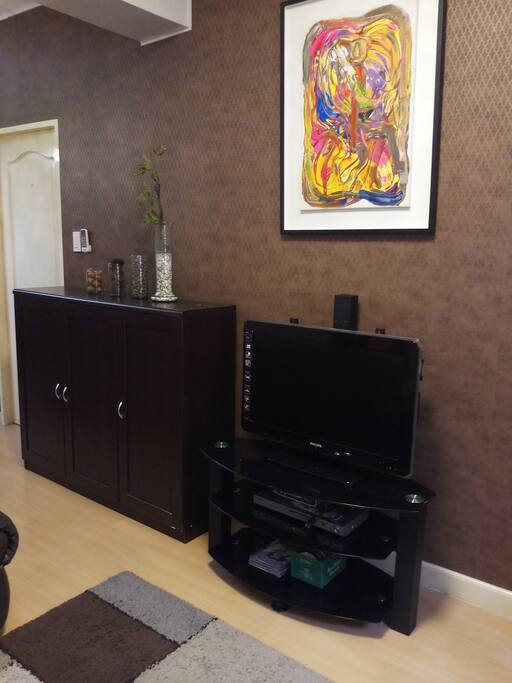 TV with cable service