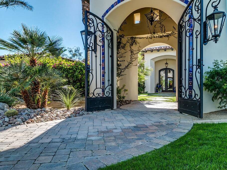 Entry way