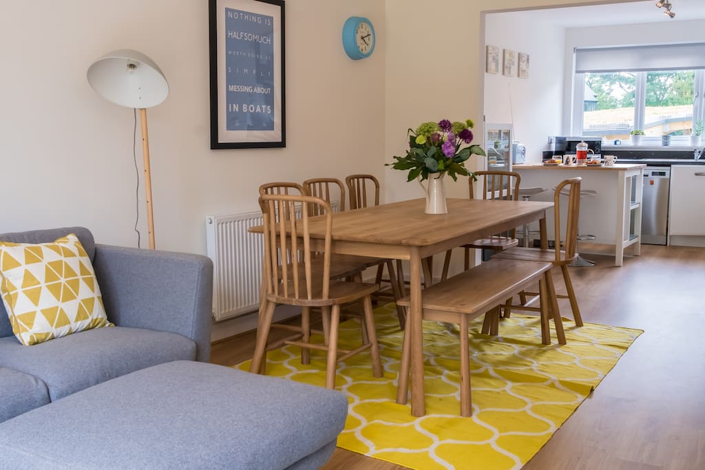 Kitchen/dinner with cosy seating area.