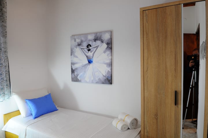 儿童房床- Closet