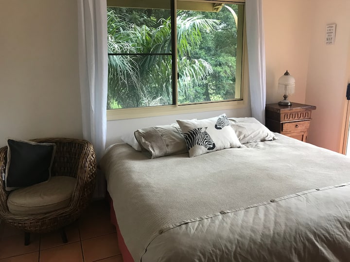 Airlie Beach Cannonvale Holiday Rentals & Homes Queensland