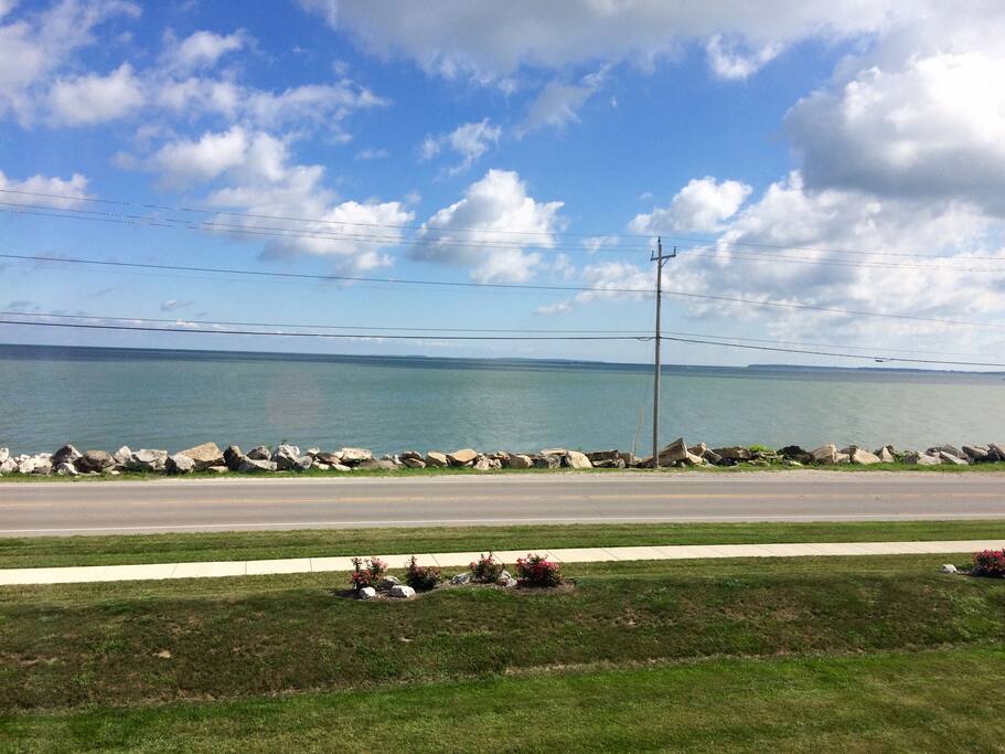 Gorgeous Lake Erie and island views from the condo!