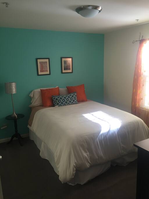 Guest Bedroom with dresser and closet