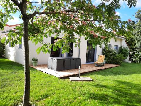 9 pers 160 m² +garden- 10 minutes from Nantes - 30 minutes sea