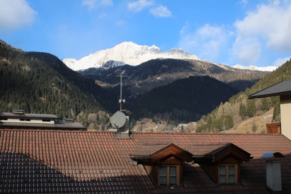 Vista Dolomiti - View of Dolomites