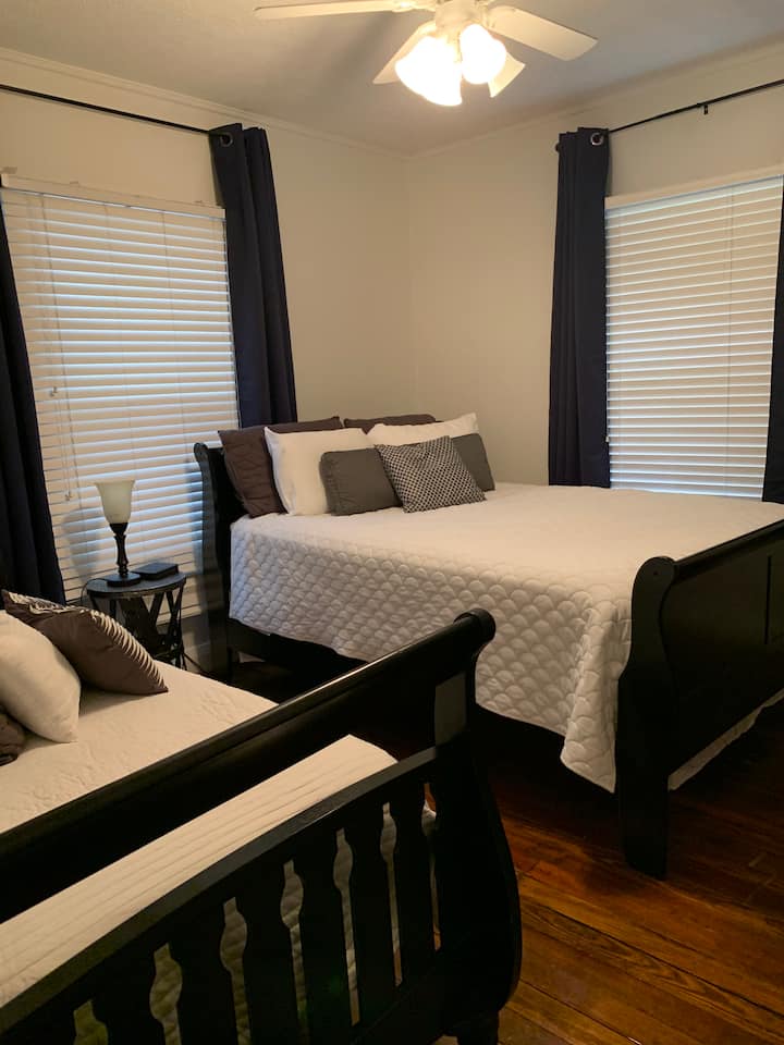 2nd bedroom with queen and twin bed