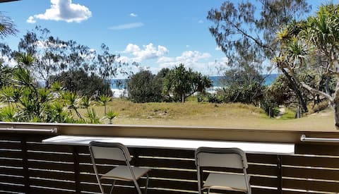 Popular Airbnb listing: Cabarita Beach apartment on the Pacific Ocean in Tweed Shire Council