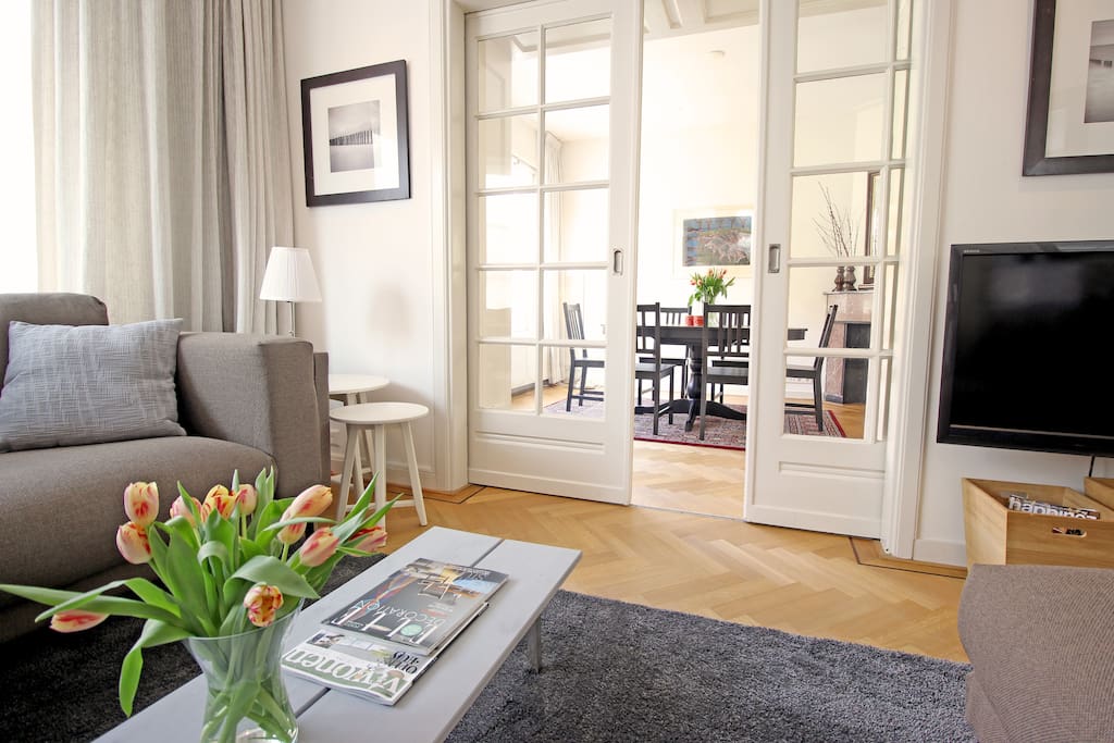 Living room with dining room ensuite