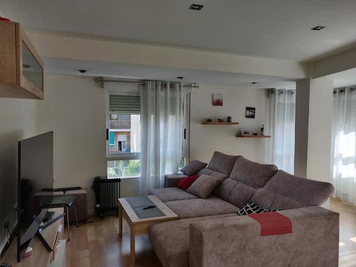 Large and bright apartment in Valencia Apartments for Rent in