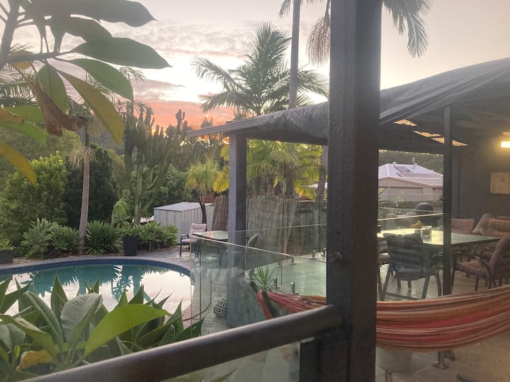 Melrose Place Close to all theme parks Houses for Rent in Oxenford