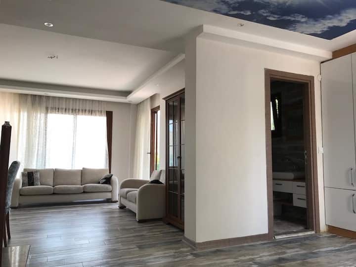 Denize 100 Mt Muhteşem Villa - Karaburun