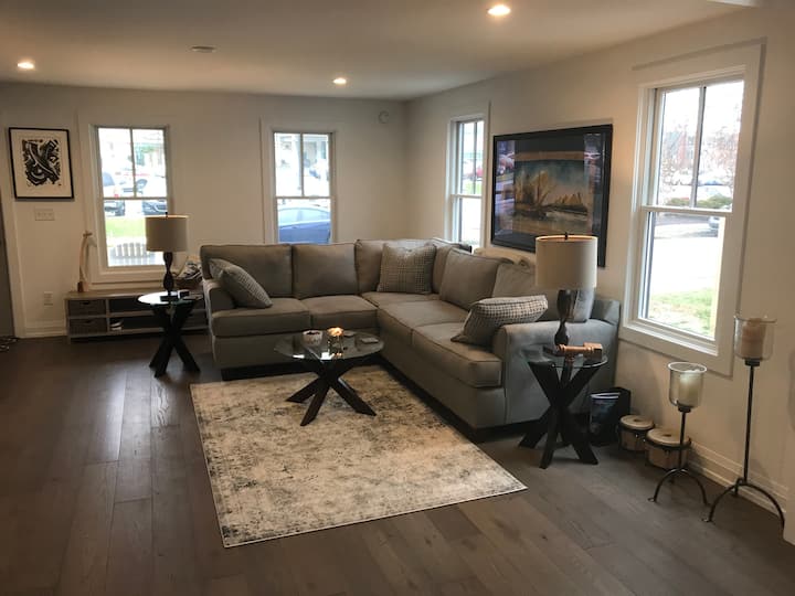 Stunning Rustically Modern Downtown Lewes Home - 루이스