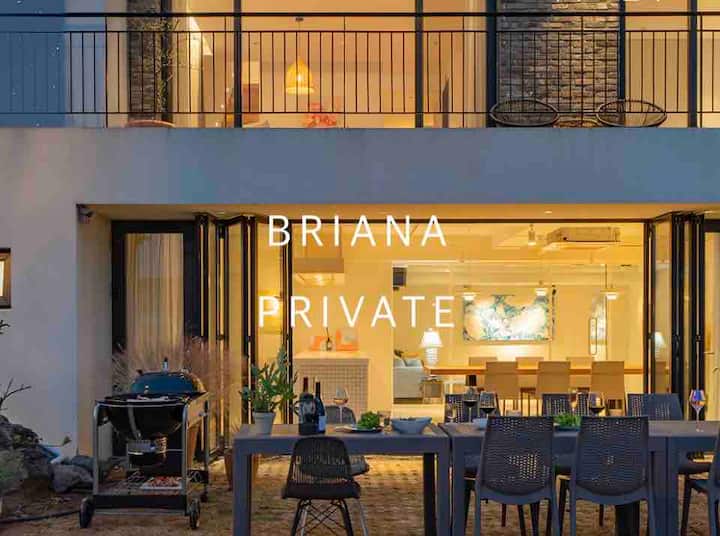 briana private