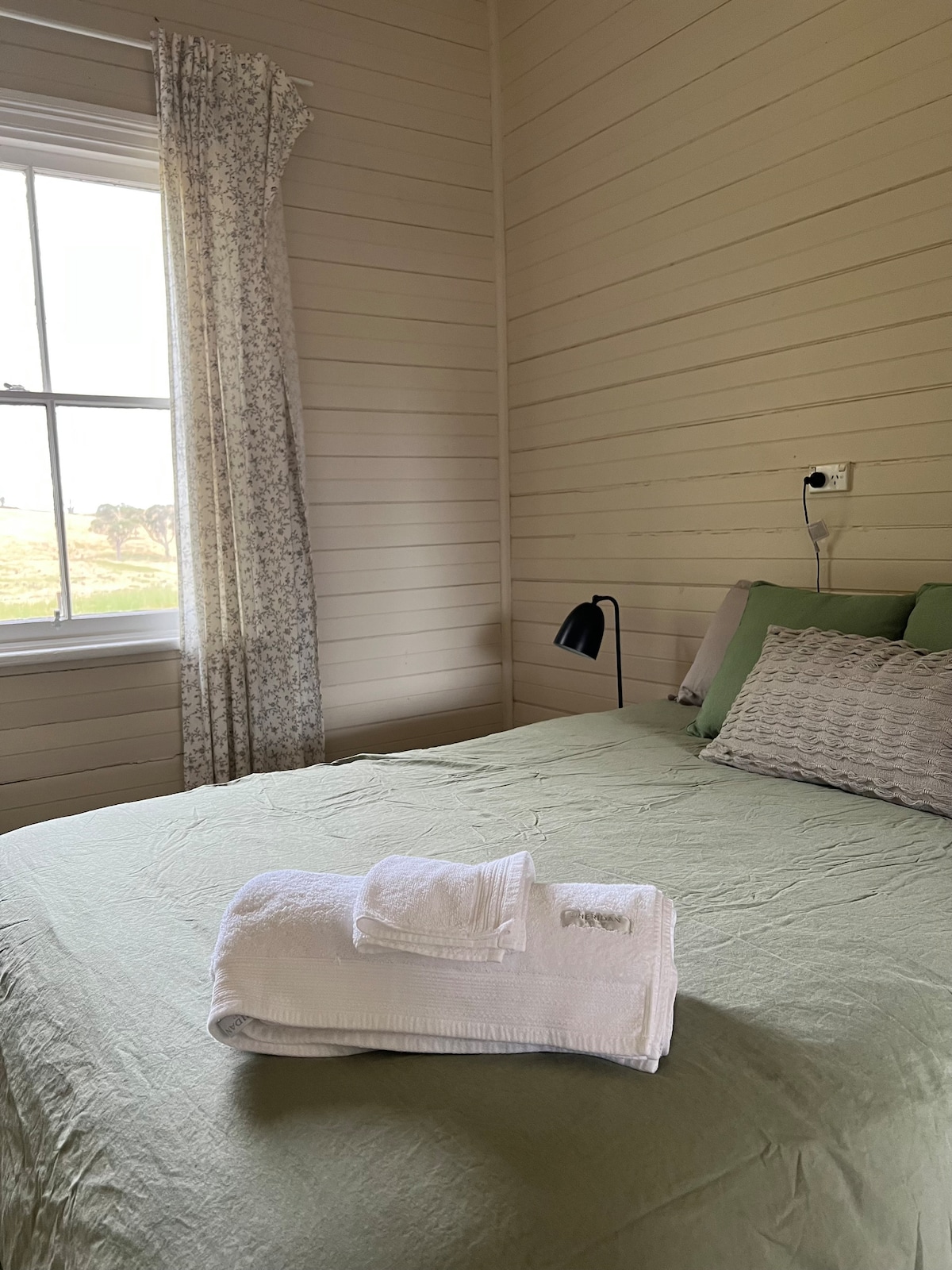 Habitación con cama doble 2