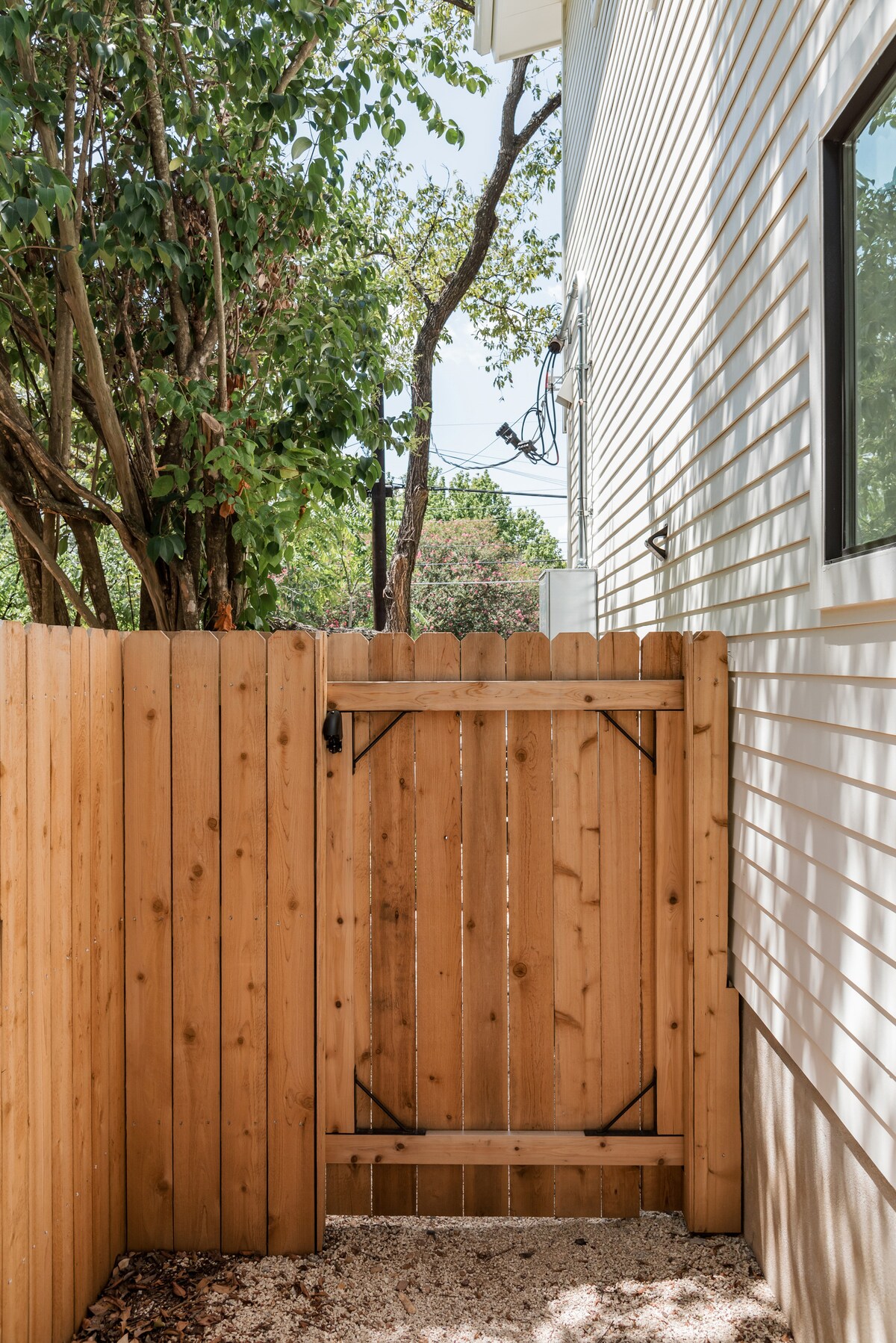 Charming Chestnut Carriage House in East Austin